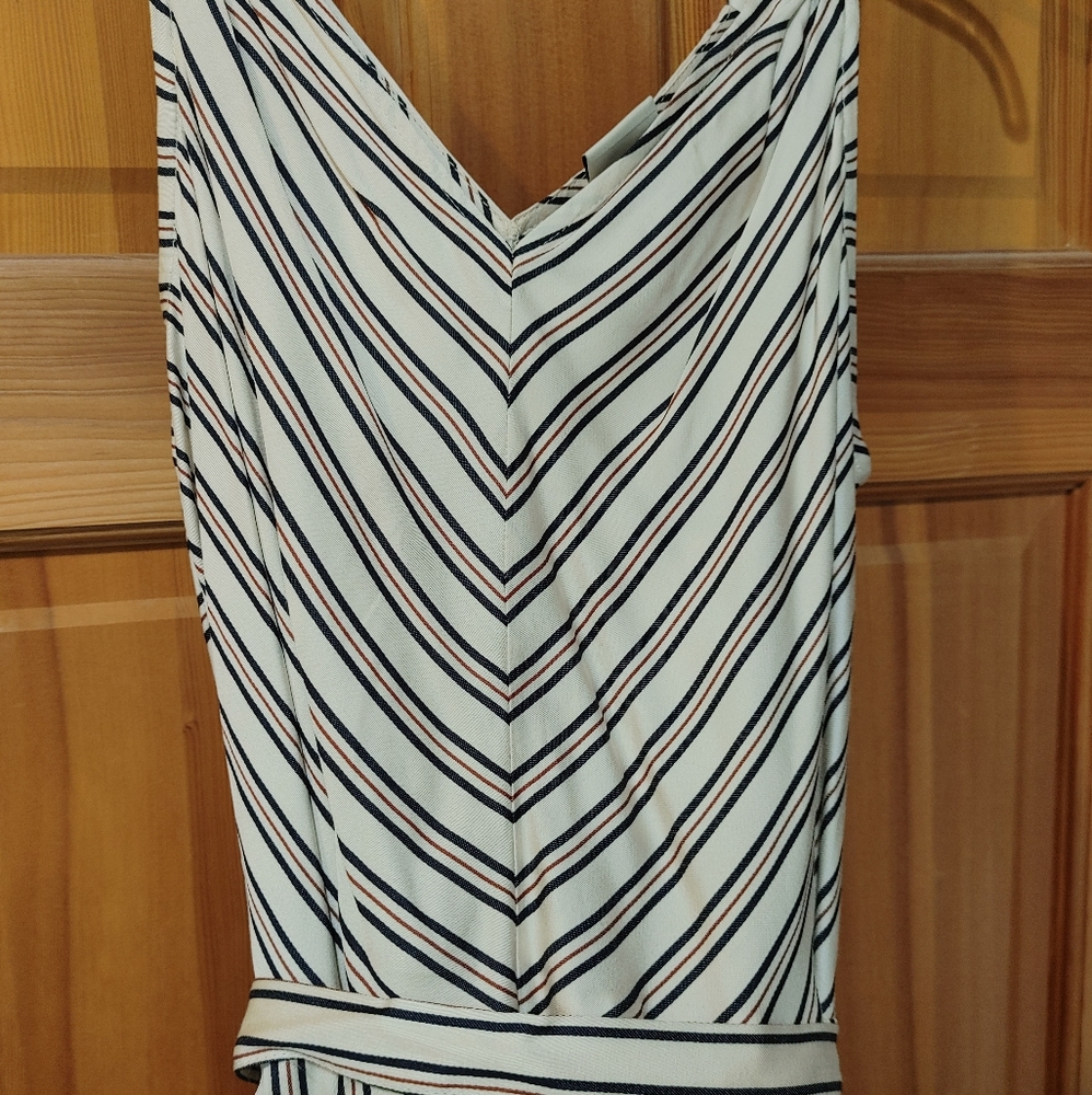 Sundress - Picture 2 of 5